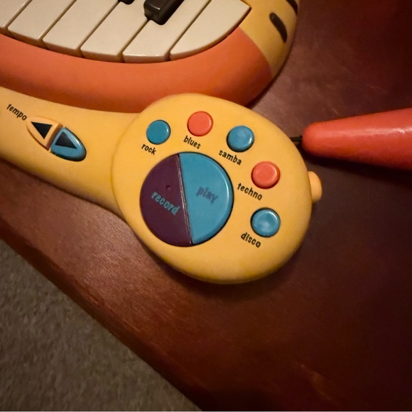 Musical Cat Keyboard Toy with Microphone - Picture 3 of 4